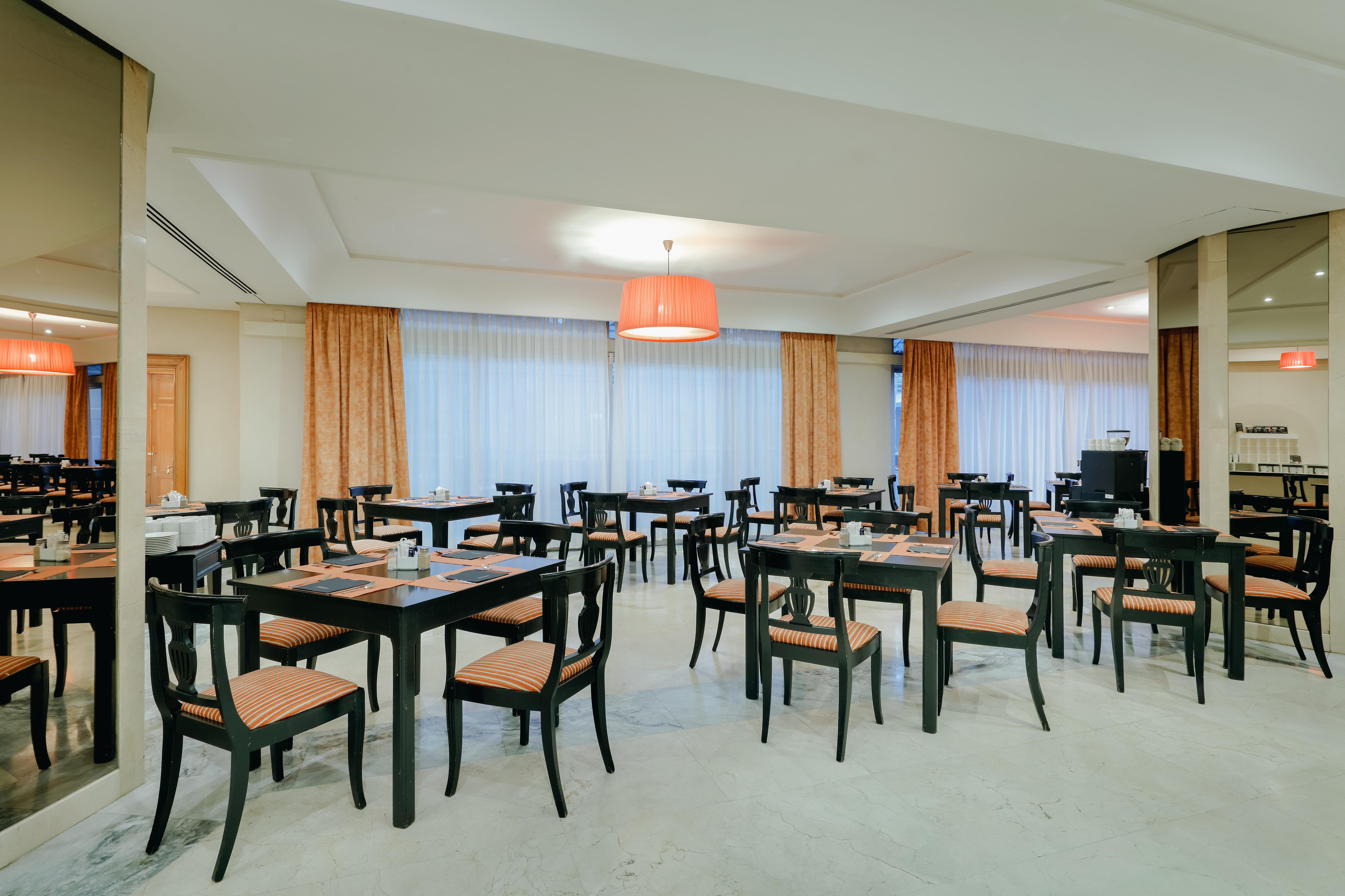 Hesperia Sevilla — Photos 2